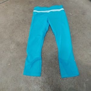 Lululemon Inspire Crops 4